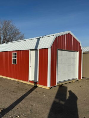 Red High Barn Garage in shed lot